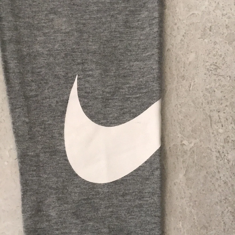 NIKE Sportswear Classics High Waist Womens Leggings | S